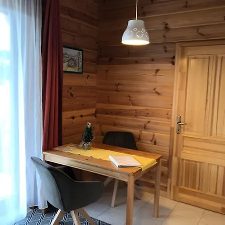Haus Edelgruen 아파트 *